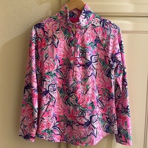 Lilly Pulitzer UPF 50 Popover Size Small. Isn’t She Lilly print. New with tags!